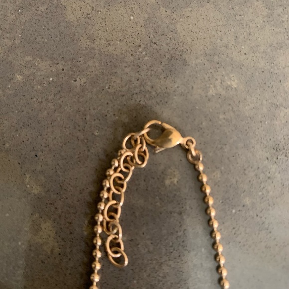 Lacoste necklace - Picture 4 of 4